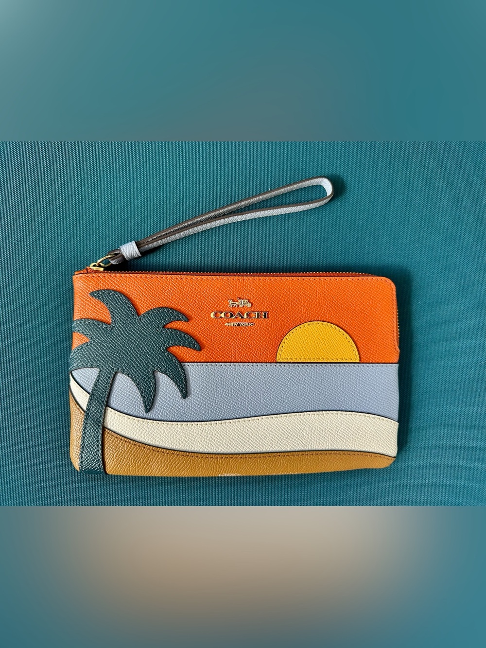 COACH C4560 Large Corner Zip Beach Postcard Wristlet Clutch